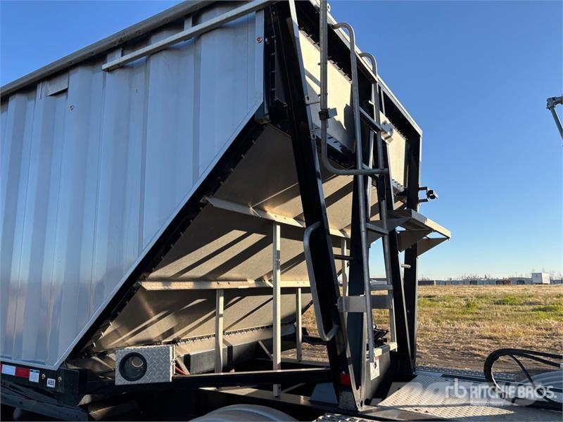 Doepker 28 ft Super B-Train Lead Belly Grain Trailer مقطورة حبوب