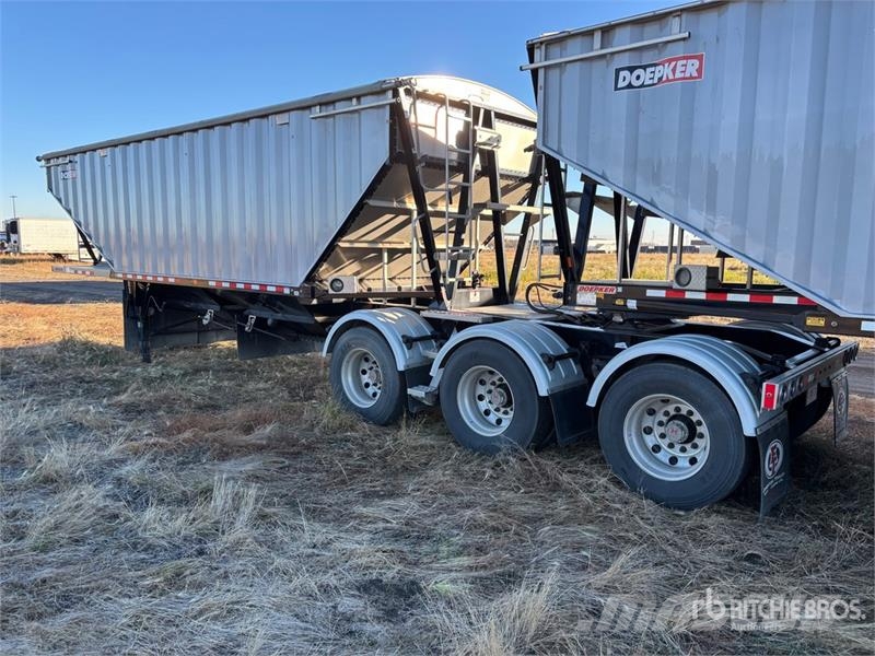 Doepker 28 ft Super B-Train Lead Belly Grain Trailer مقطورة حبوب