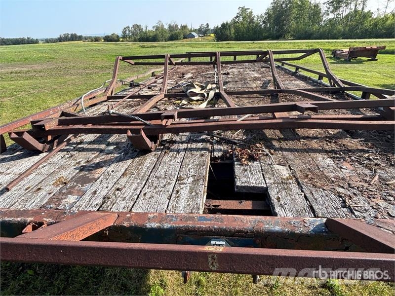 Doepker 28 ft Tri/A Super B-Train Lead Flatbed Trailer Platformas/izkraušana no sāniem