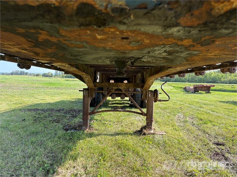 Doepker 28 ft Tri/A Super B-Train Lead Flatbed Trailer Platformas/izkraušana no sāniem