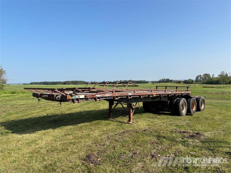 Doepker 28 ft Tri/A Super B-Train Lead Flatbed Trailer Platformas/izkraušana no sāniem