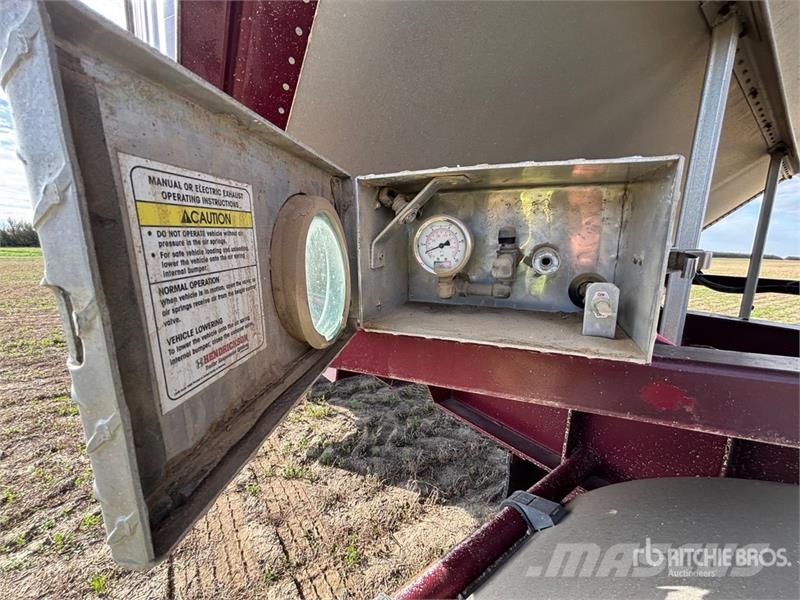 Doepker 28 ft Tri/A Super B-Train Lead Grain Trailer Prikolice za zrno