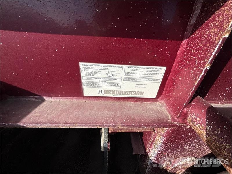 Doepker 28 ft Tri/A Super B-Train Lead Grain Trailer Prikolice za zrno