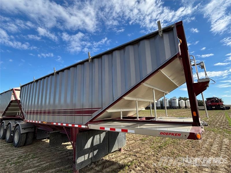Doepker 28 ft Tri/A Super B-Train Lead Grain Trailer Prikolice za zrno