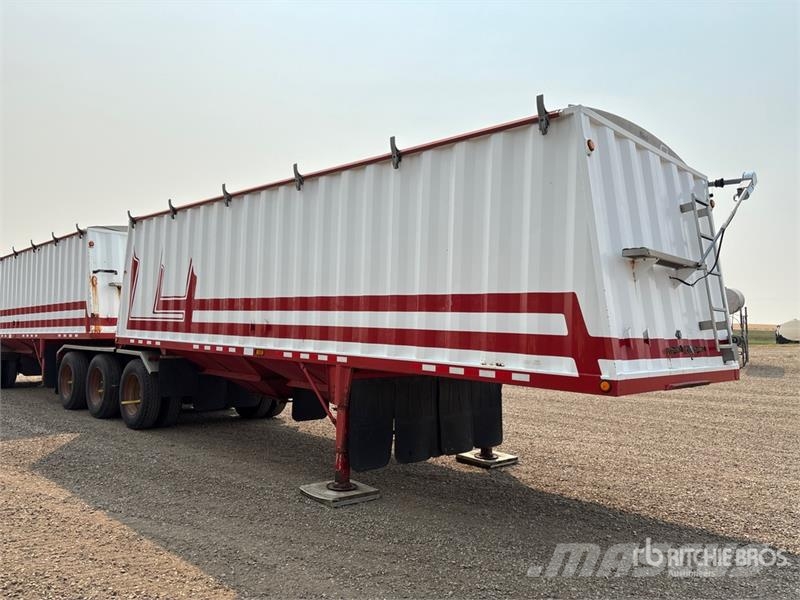 Doepker 28 ft Tri/A Super B-Train Lead Grain Trailer Transbordeur