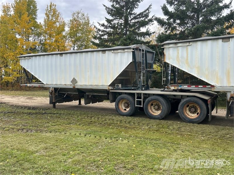 Doepker 28 ft Tri/A Super B-Train Lead Grain Trailer Kornhengere