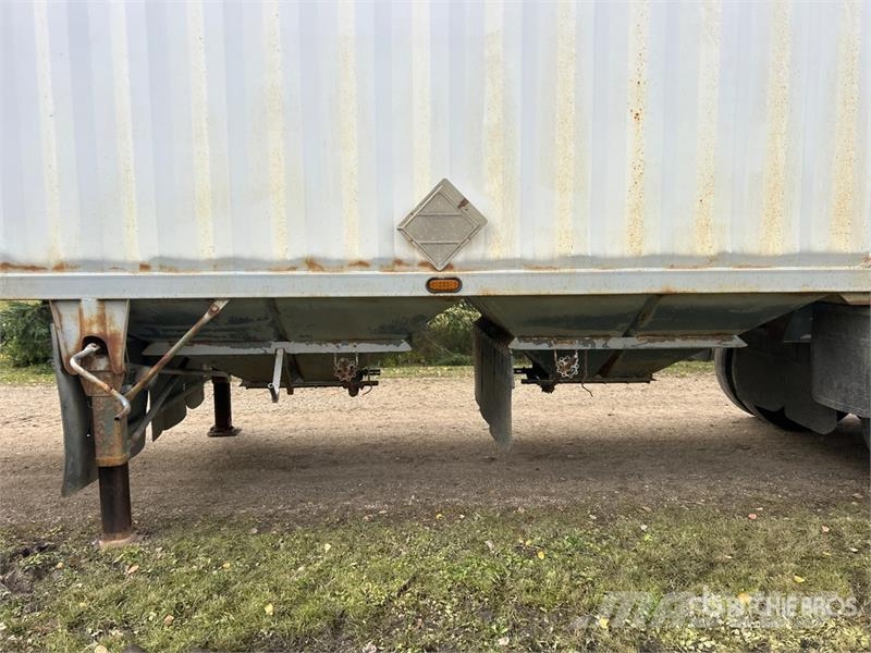 Doepker 28 ft Tri/A Super B-Train Lead Grain Trailer Obilné návěsy