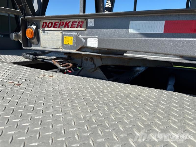 Doepker 29 ft Tri/A Super B-Train Lead Grain Trailer 곡물용 카트