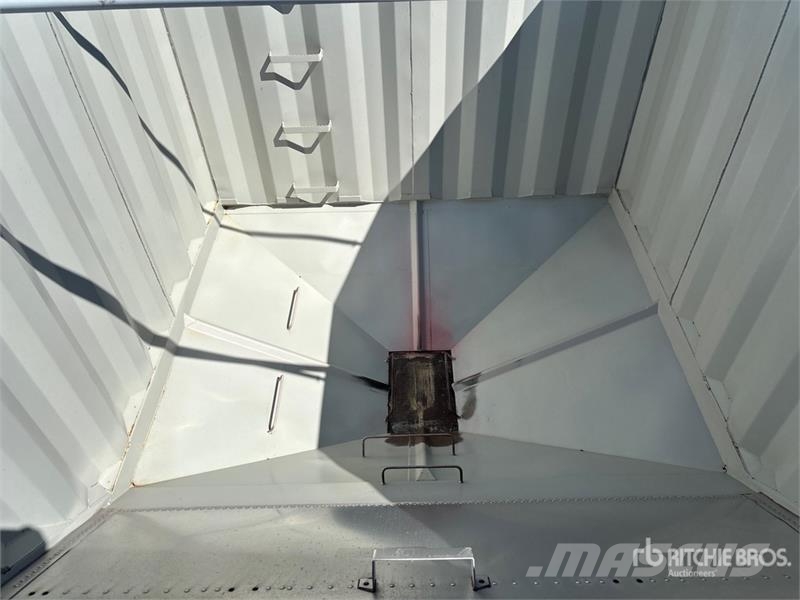 Doepker 29 ft Tri/A Super B-Train Lead Grain Trailer 곡물용 카트