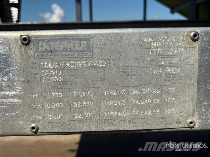 Doepker 29 ft Tri/A Super B-Train Lead Grain Trailer 곡물용 카트