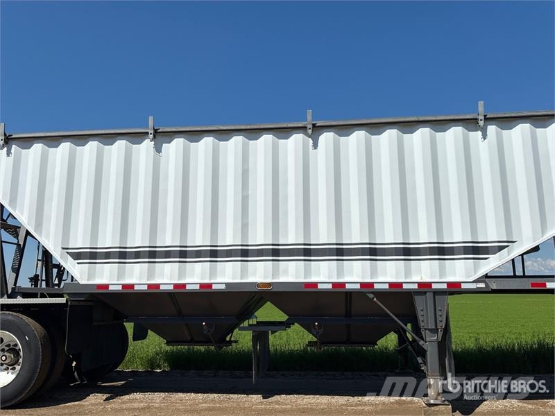 Doepker 29 ft Tri/A Super B-Train Lead Grain Trailer 곡물용 카트