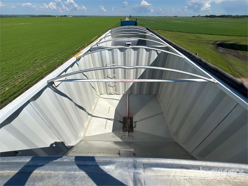 Doepker 29 ft Tri/A Super B-Train Lead Grain Trailer 곡물용 카트