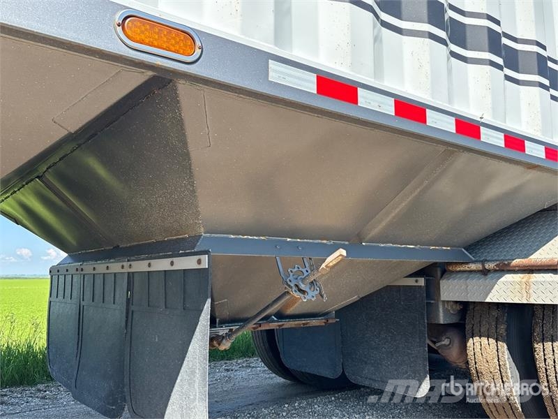 Doepker 29 ft Tri/A Super B-Train Lead Grain Trailer 곡물용 카트