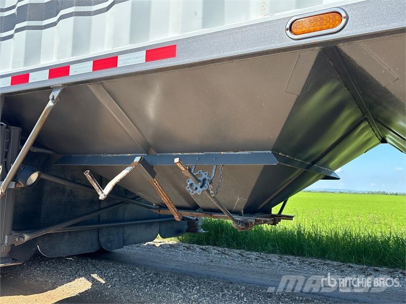 Doepker 29 ft Tri/A Super B-Train Lead Grain Trailer 곡물용 카트