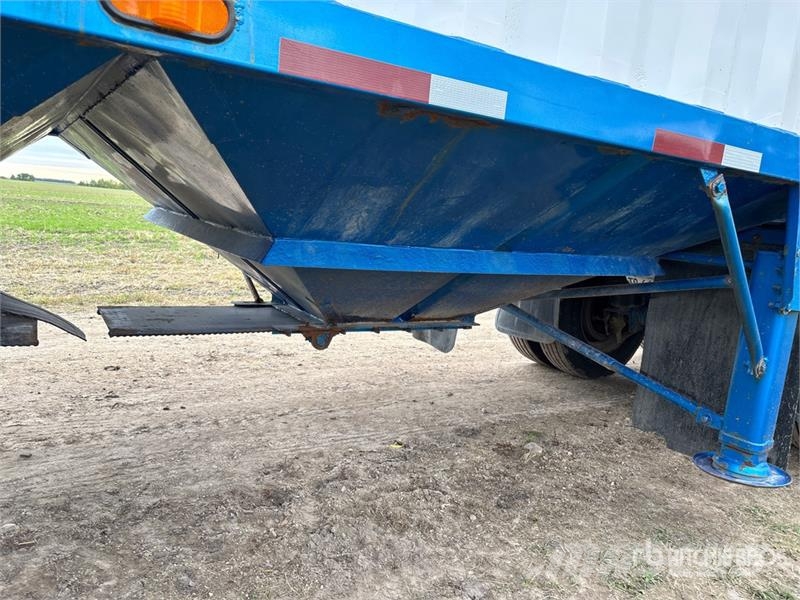 Doepker 30 ft Super B-Train Pup Grain Trailer Viljavankrid