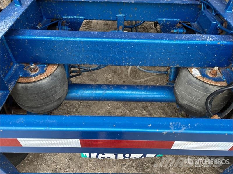 Doepker 30 ft Super B-Train Pup Grain Trailer Viljavankrid