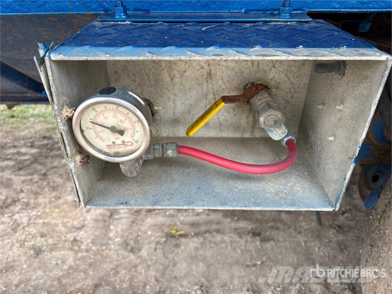 Doepker 30 ft Super B-Train Pup Grain Trailer Viljavankrid