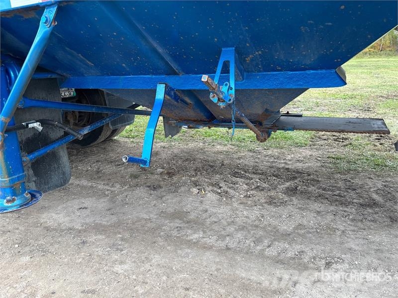 Doepker 30 ft Super B-Train Pup Grain Trailer Viljavankrid