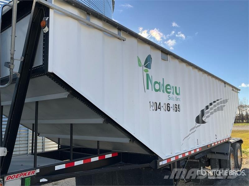 Doepker 30 ft T/A Super B-Train Pup Grain Trailer مقطورة حبوب