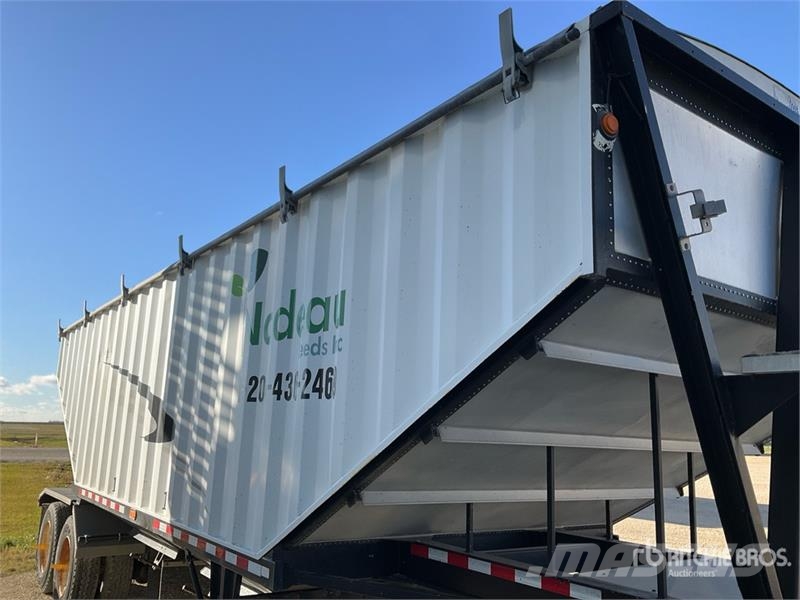 Doepker 30 ft T/A Super B-Train Pup Grain Trailer مقطورة حبوب
