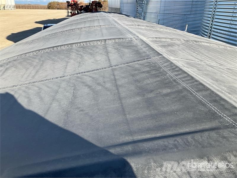 Doepker 30 ft T/A Super B-Train Pup Grain Trailer مقطورة حبوب