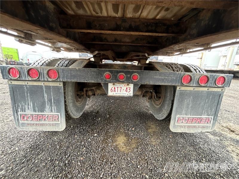 Doepker 32 ft Super B-Train Lead Flatbed Trailer Remorque ridelle
