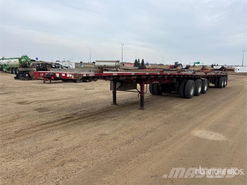 Doepker 32 ft Super B-Train Lead Flatbed Trailer Flatbed/Dropside trailers