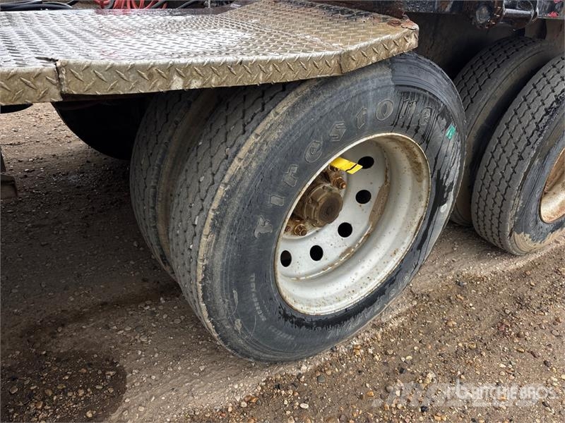 Doepker 32 ft Super B-Train Lead Flatbed Trailer Pick up/Prelata