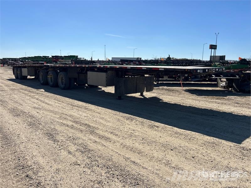 Doepker 32 ft Super B-Train Lead Flatbed Trailer Lavaperävaunut