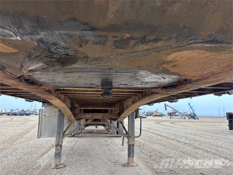 Doepker 32 ft Super B-Train Lead Flatbed Trailer Pick up/Prelata