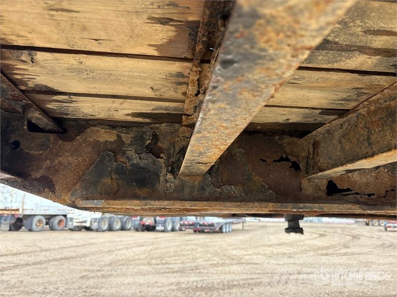Doepker 32 ft Super B-Train Lead Flatbed Trailer Pick up/Prelata