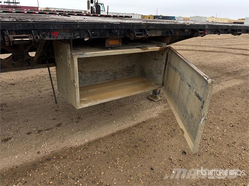 Doepker 32 ft Super B-Train Lead Flatbed Trailer Pick up/Prelata