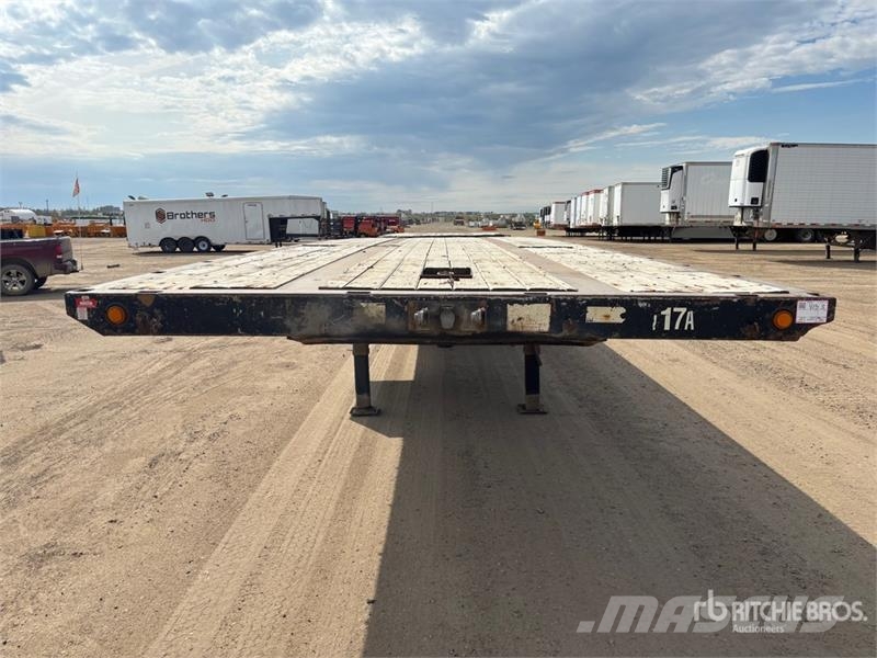 Doepker 32 ft Super B-Train Lead Flatbed Trailer Valníky