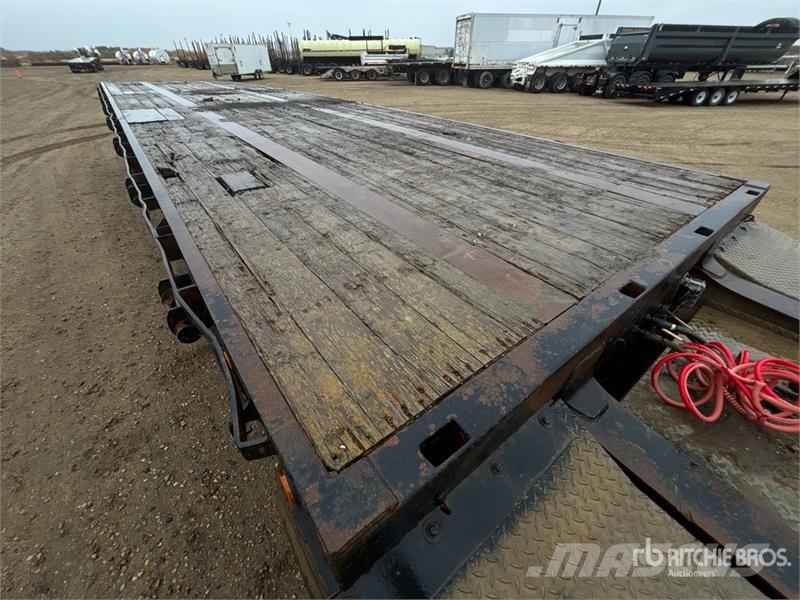 Doepker 32 ft Super B-Train Lead Flatbed Trailer Pick up/Prelata