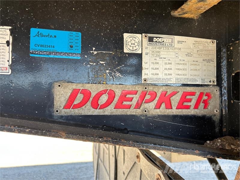 Doepker 32 ft Super B-Train Lead Flatbed Trailer Lavaperävaunut