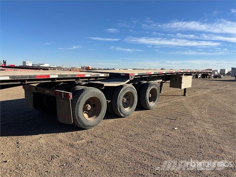 Doepker 32 ft Super B-Train Lead Flatbed Trailer مقطوروات مسطحة/مفصلية الجوانب