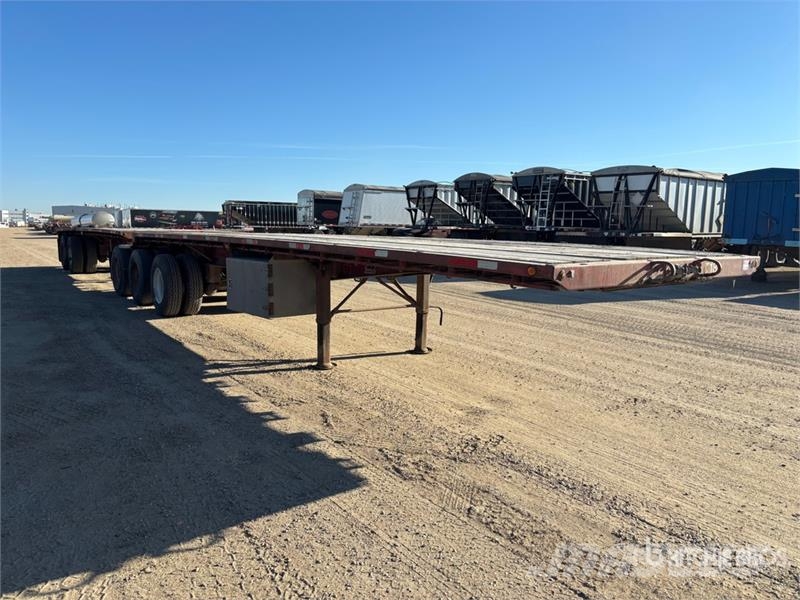 Doepker 32 ft Super B-Train Lead Flatbed Trailer Valníky