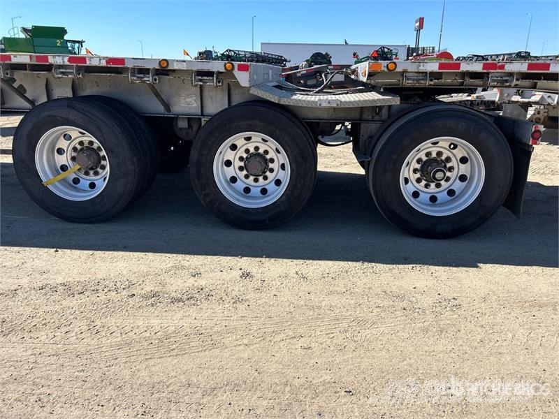 Doepker 32 ft Super B-Train Lead Flatbed Trailer Prikolice platforme/otvoreni sanduk
