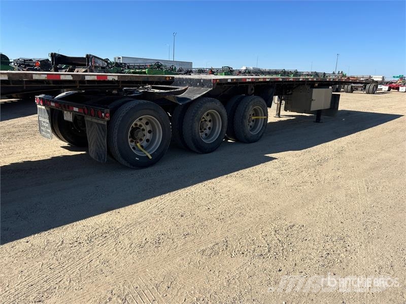 Doepker 32 ft Super B-Train Lead Flatbed Trailer Lavaperävaunut