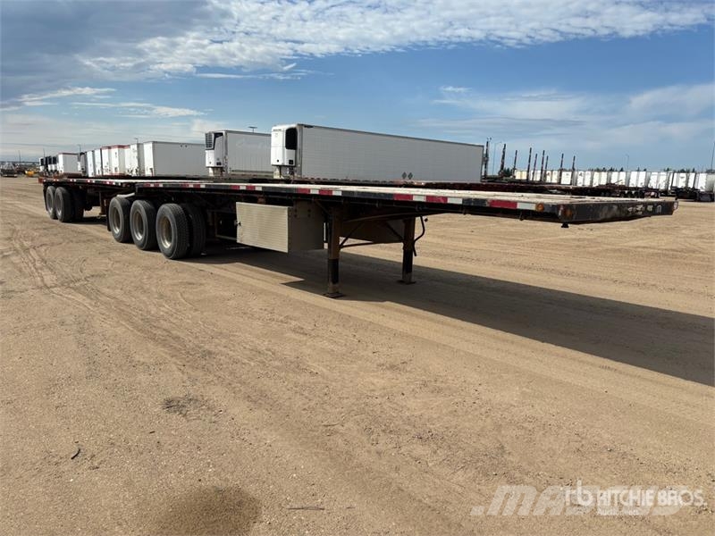 Doepker 32 ft Super B-Train Lead Flatbed Trailer Valníky