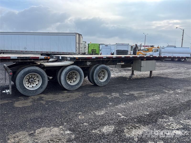 Doepker 32 ft Tri/A Super B-Train Lead Flatbed Trailer 自卸半挂车