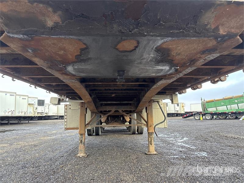 Doepker 32 ft Tri/A Super B-Train Lead Flatbed Trailer 自卸半挂车