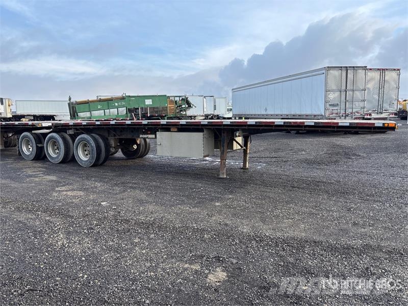 Doepker 32 ft Tri/A Super B-Train Lead Flatbed Trailer 自卸半挂车