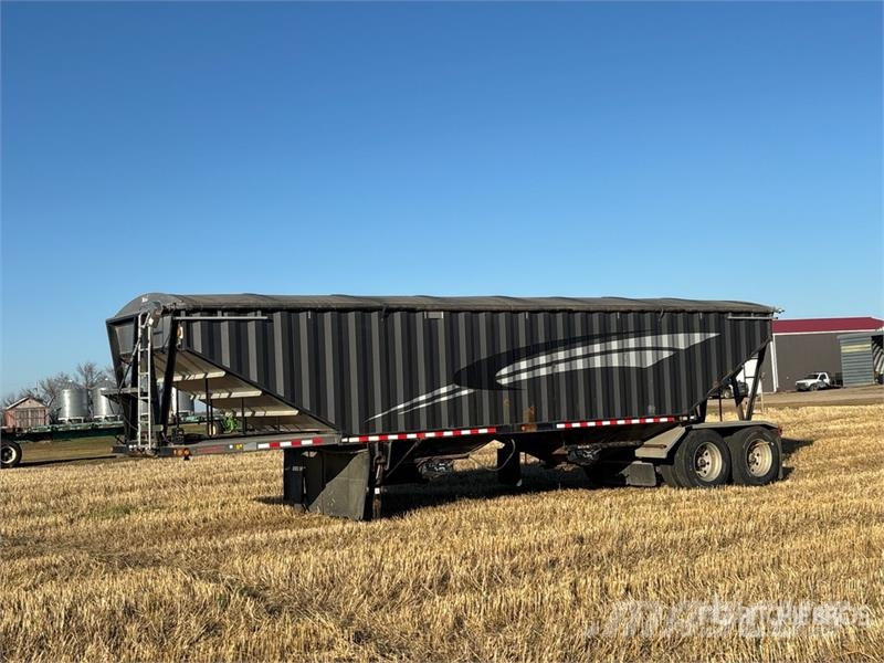 Doepker 35 ft T/A Grain Trailer Carros de trasladar grano