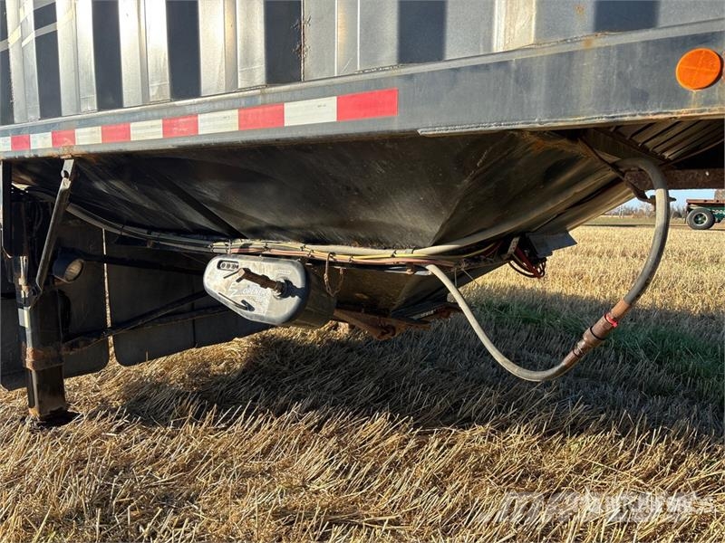 Doepker 35 ft T/A Grain Trailer Carros de trasladar grano