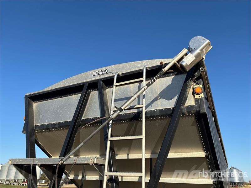 Doepker 35 ft T/A Grain Trailer Carros de trasladar grano