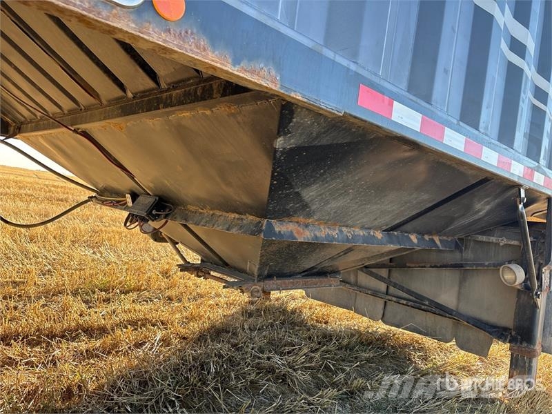 Doepker 35 ft T/A Grain Trailer Carros de trasladar grano
