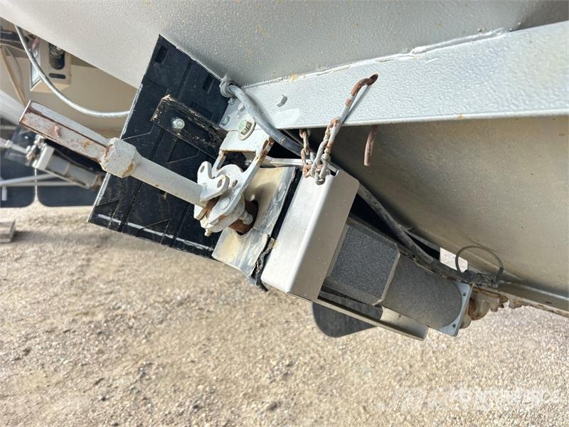 Doepker 35 ft T/A Grain Trailer Prikolice za zrno