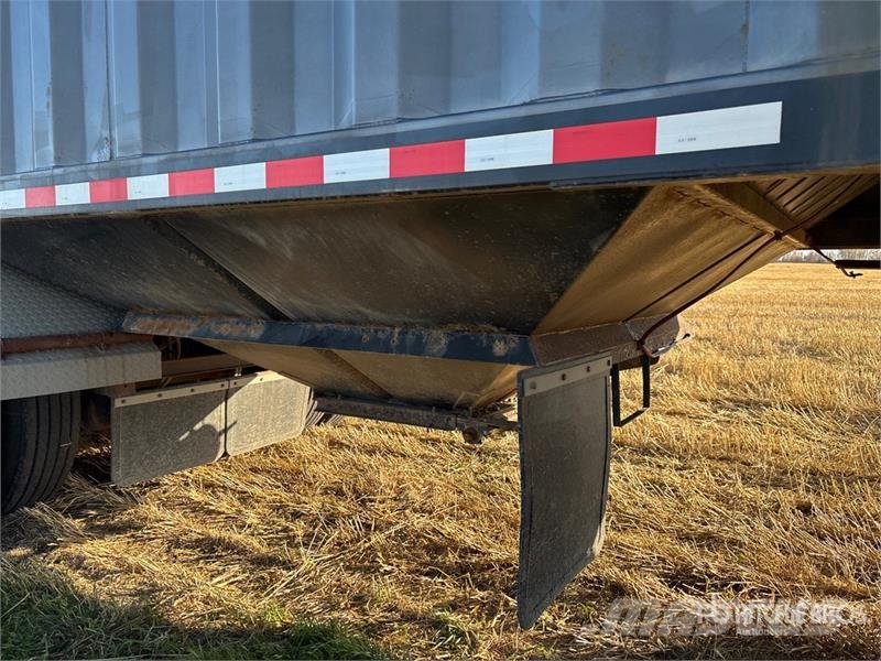 Doepker 35 ft T/A Grain Trailer Carros de trasladar grano