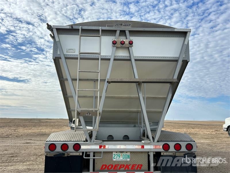 Doepker 35 ft T/A Grain Trailer Prikolice za zrno